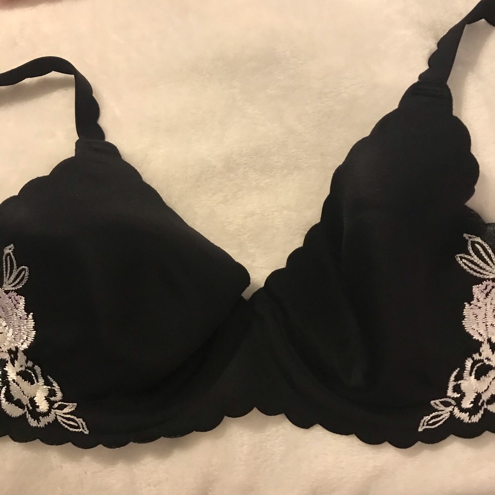 VS BLACK UNDERWIRE 32B BRA